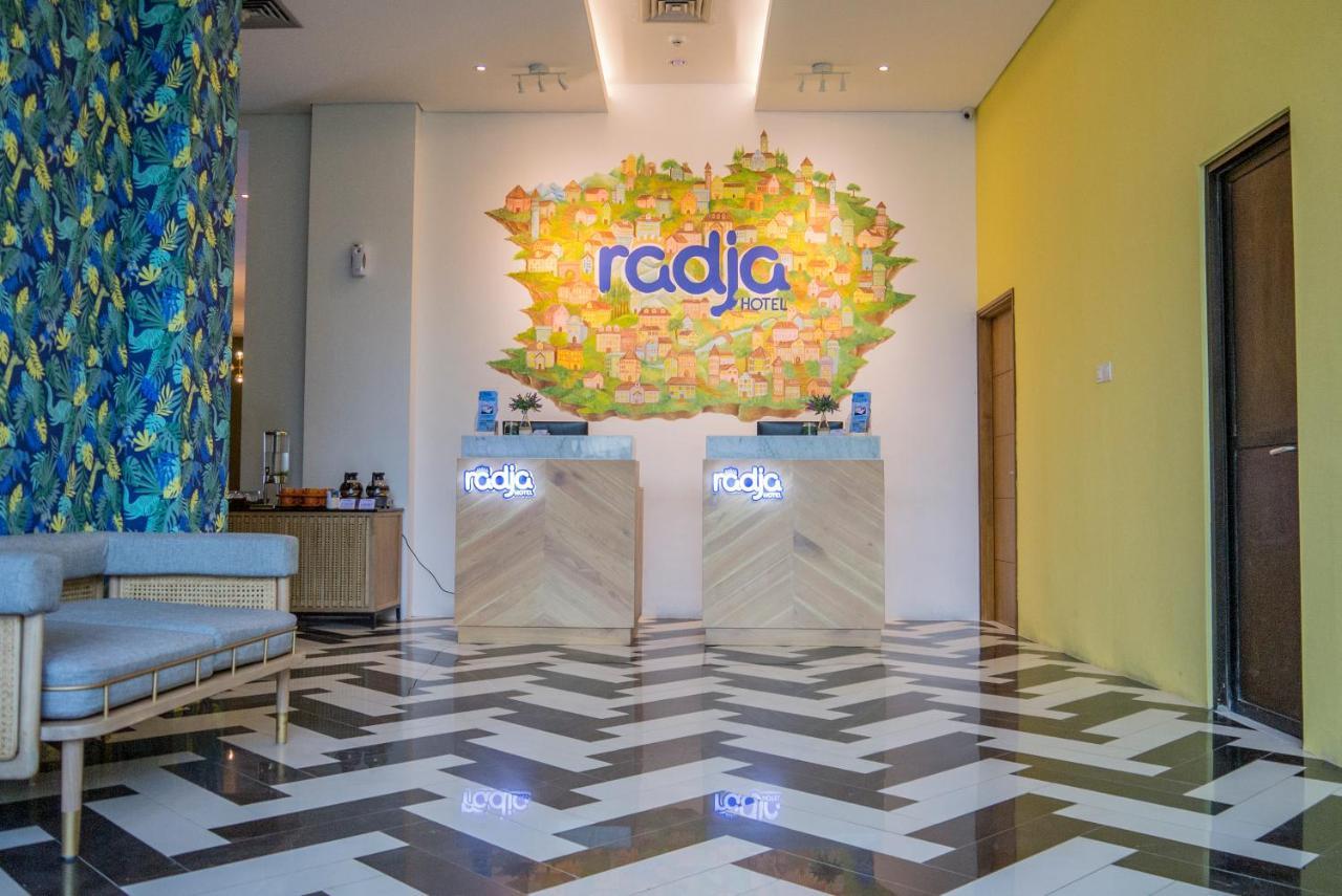 Radja Art&boutique Simpang Lima 3*